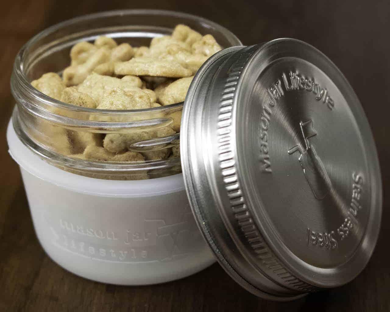 mason-jar-lifestyle-frost-silicone-sleeve-jacket-koozie-4oz-mason-jar-stainless-steel-leak-proof-lid-teddy-grahams