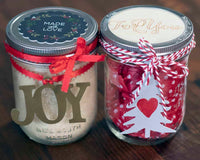 jar-jewelry-christmas-lids-inserts-tags-twine-joy-christmas-tree-mason-jars-decorated-gift-wood