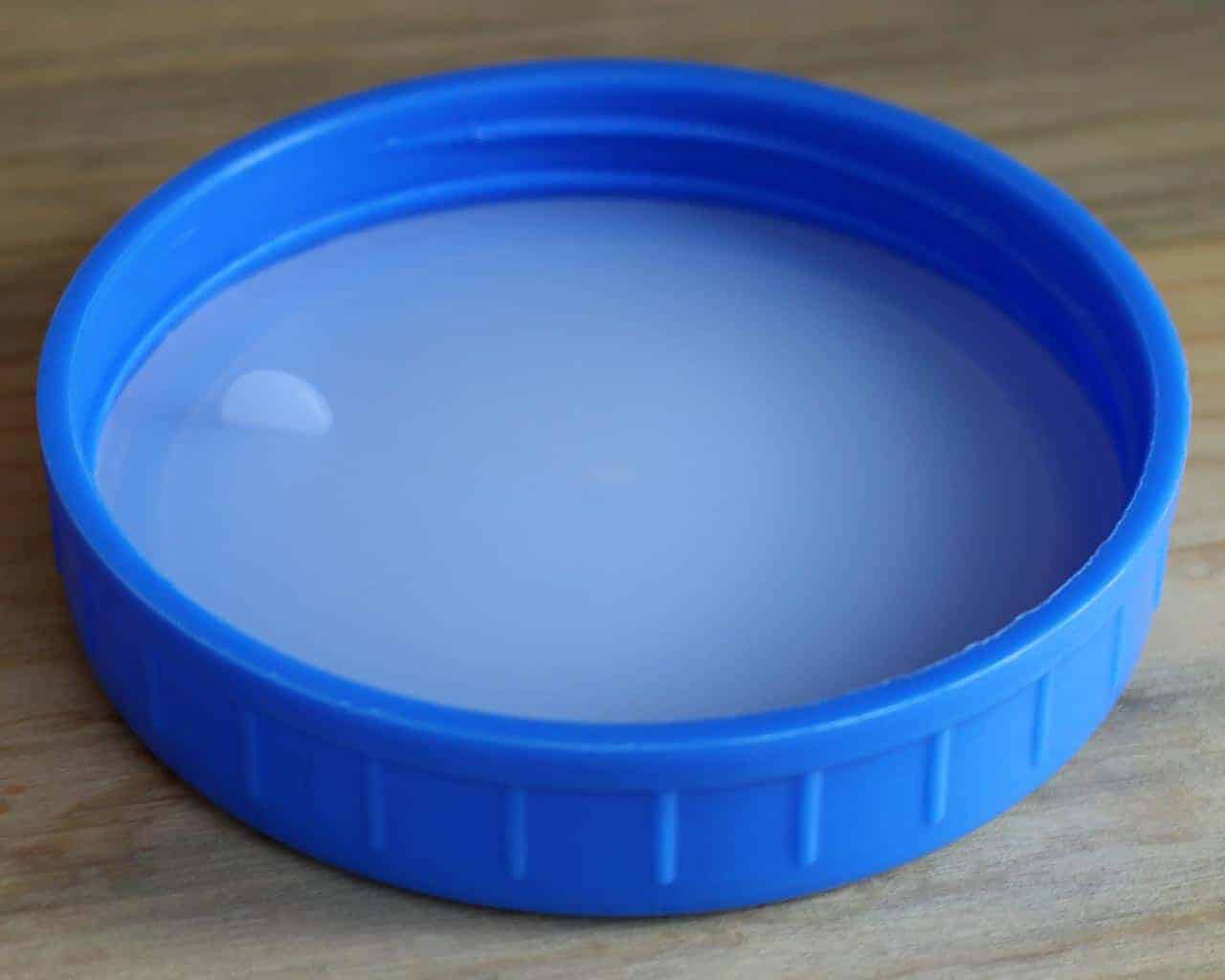 mason-jar-lifestyle-bright-blue-plastic-storage-lid-platinum-silicone-liner-in