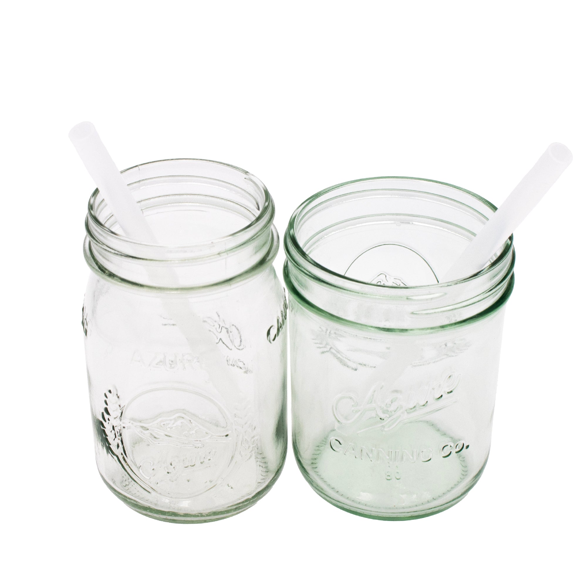 Medium silicone straw in pint Mason jar.