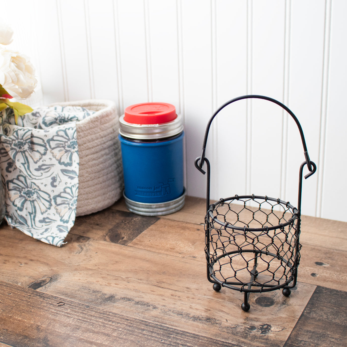 Single Pint Jar Caddy with Chicken Wire for Hanging or Carrying One Mason Jar