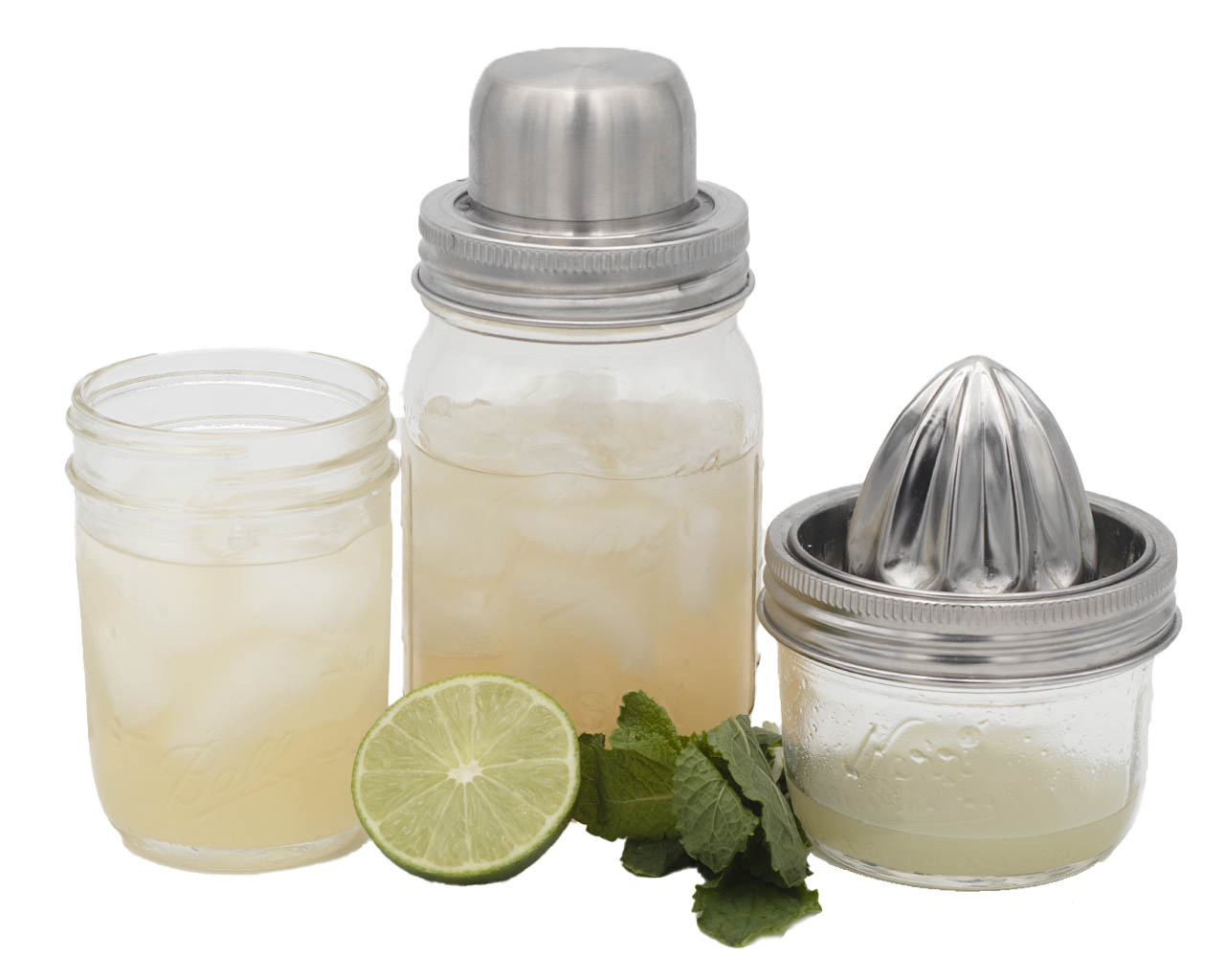 https://masonjarlifestyle.com/cdn/shop/files/mason-jar-lifestyle-stainless-steel-juicer-juicing-lid-wide-mouth-8oz-kerr-ball-lime-mint-cocktail-shaker.jpg?v=1698867443&width=1280