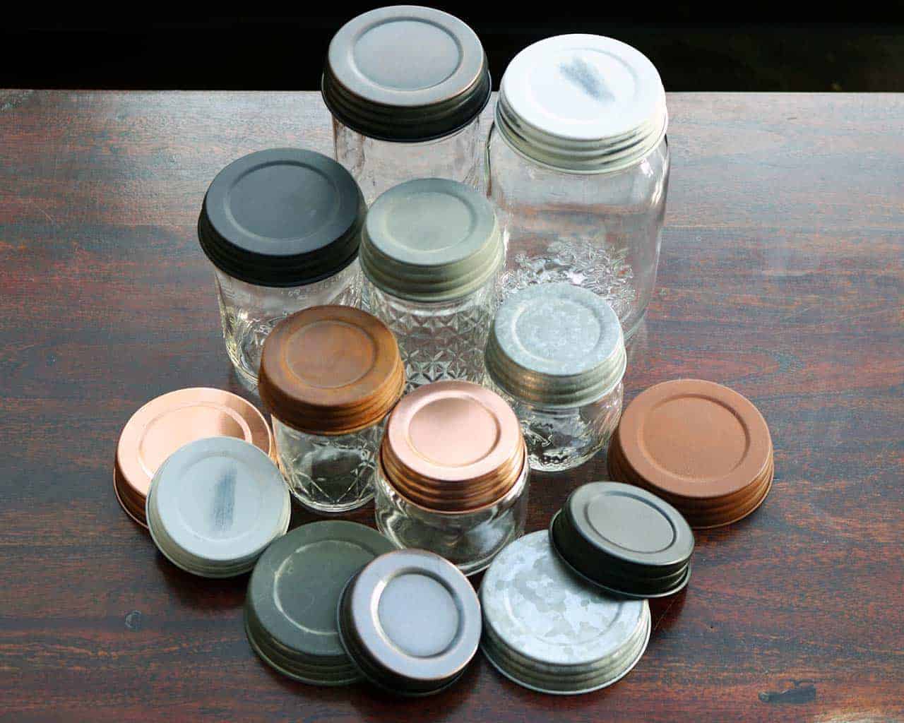 Seven types of decorative Mason jar lids in regular and wide mouth