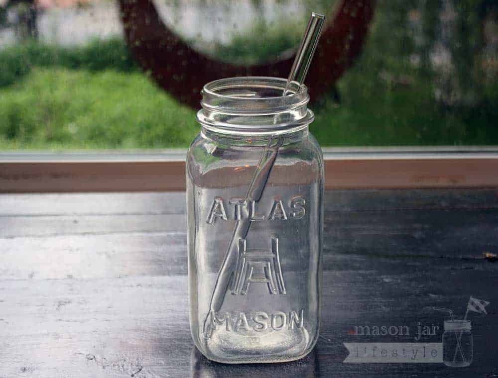 Thick glass smoothie straw in quart Mason jar