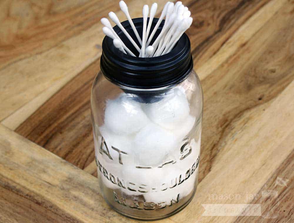 Sundry lid with Q-tips and cotton balls for regular mouth Mason jars