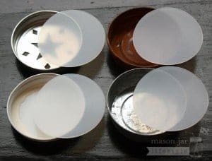 Silicone sealing lid liners in 4 regular mouth Mason jar lids